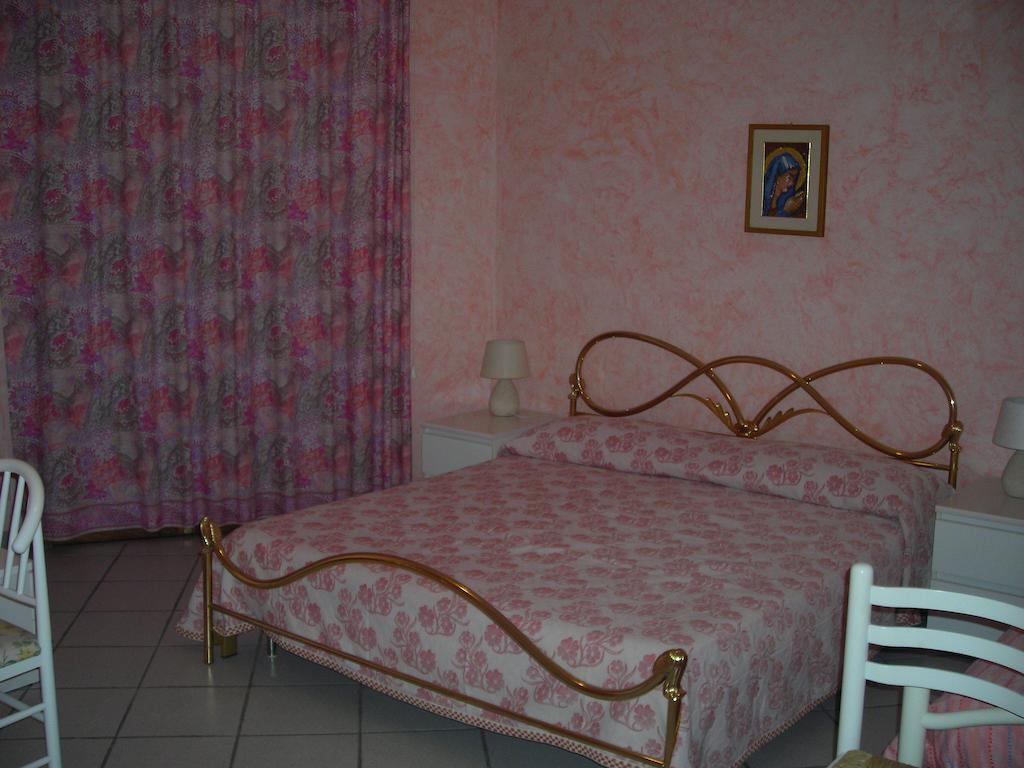 سانتا فينيرينا B&B Villa Dagala الغرفة الصورة